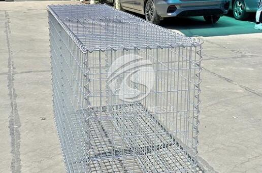 Welded gabion